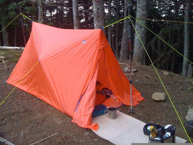 ファイントラック（finetrack）」のツェルトやテント。「ツエルト2