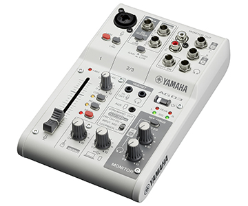 基本機能を強化した後継モデルに加え、ミキサー・マイク一体型モデルも