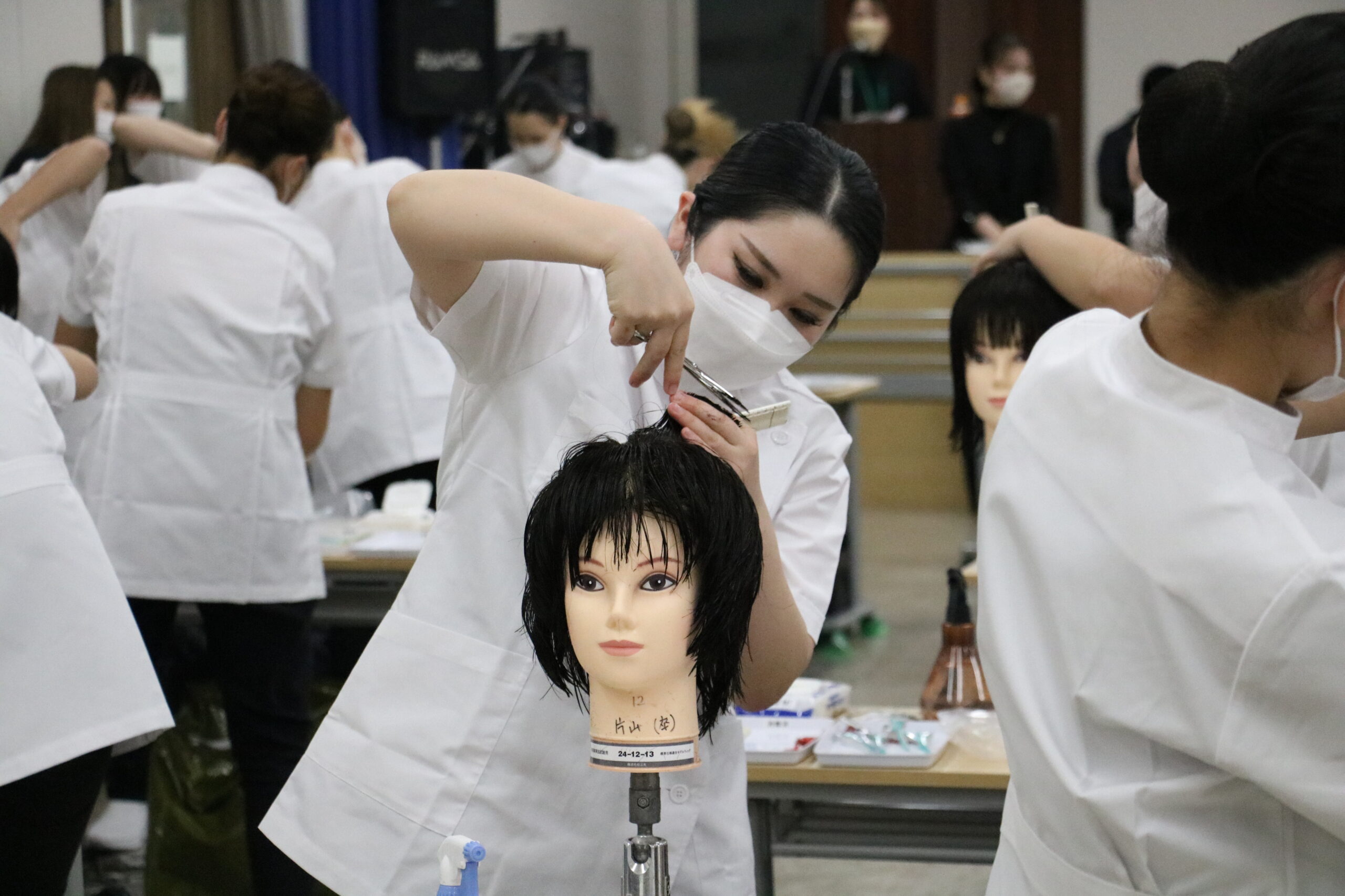 美容科】美容師国家資格試験の模擬試験を実施 | YIC京都ビューティ専門学校