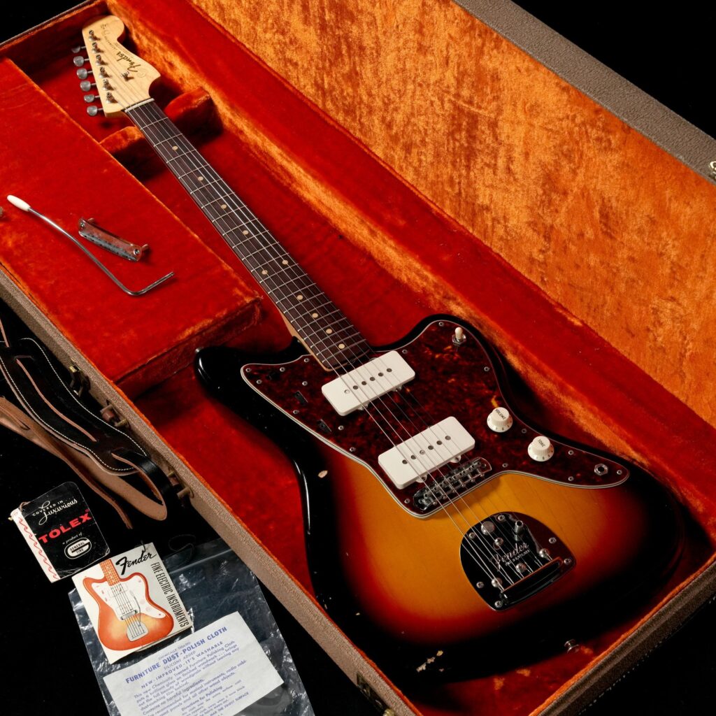 渋谷店VINTAGEブログ#127】Fender / 1962年製 Jazzmaster Sunburst