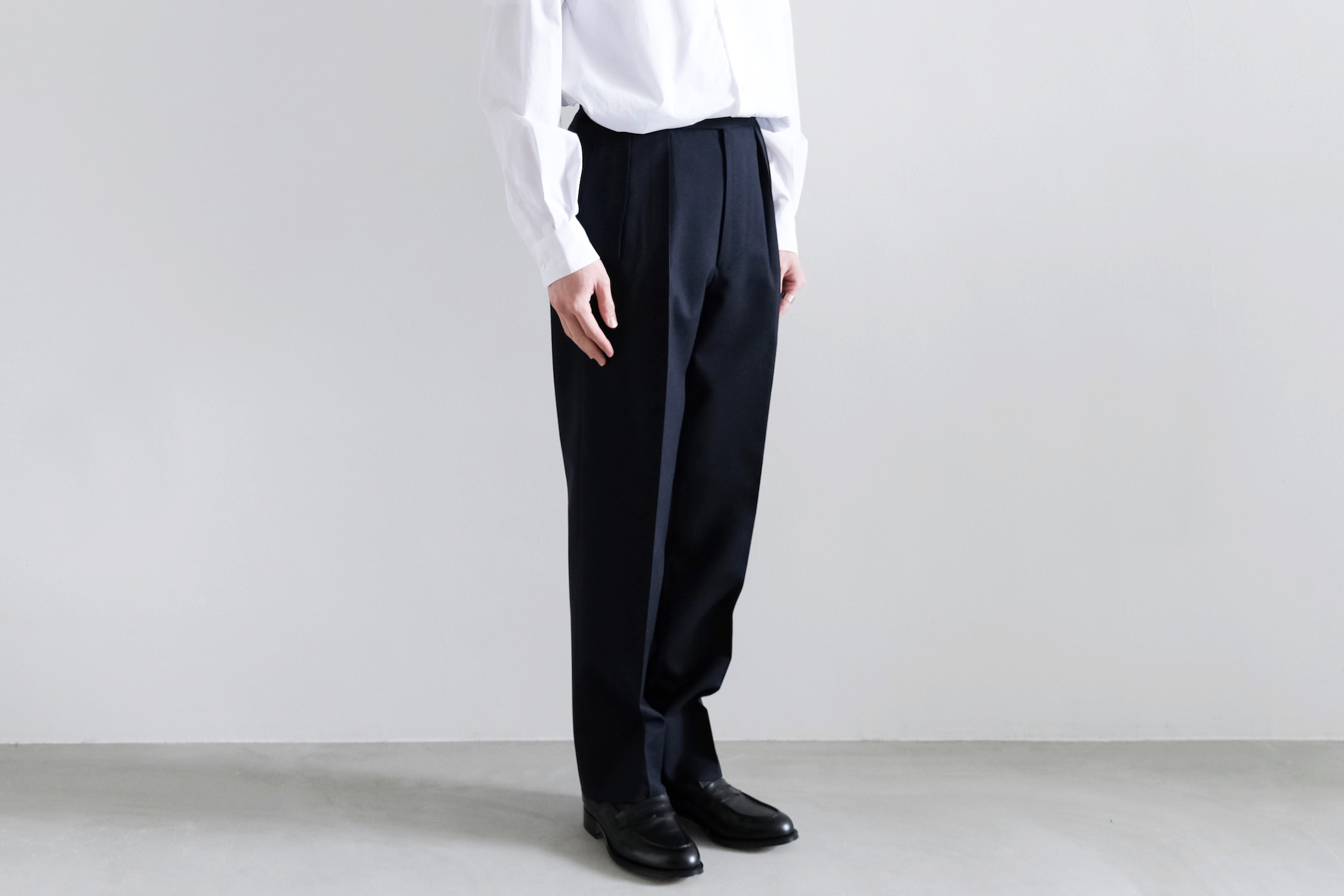 Aaron” 2 PLEATED TAPERED TROUSER - WUNDER