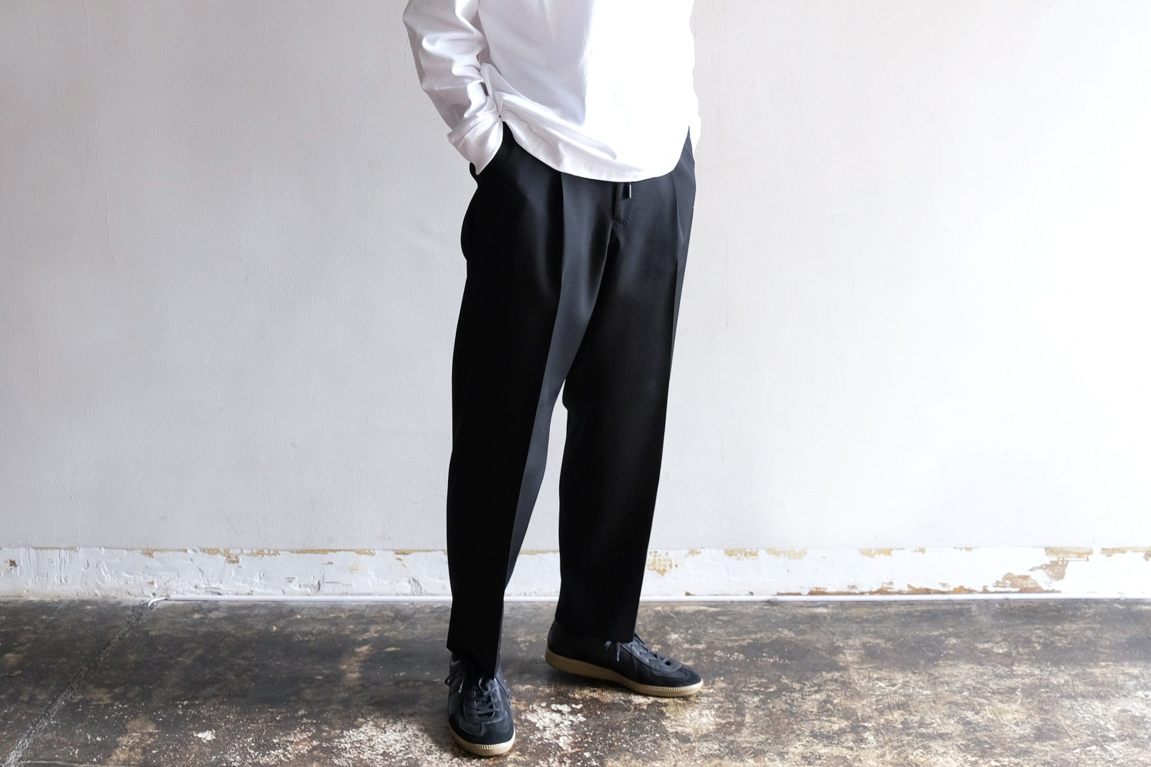 PLEATED EASY SLACKS - WUNDER