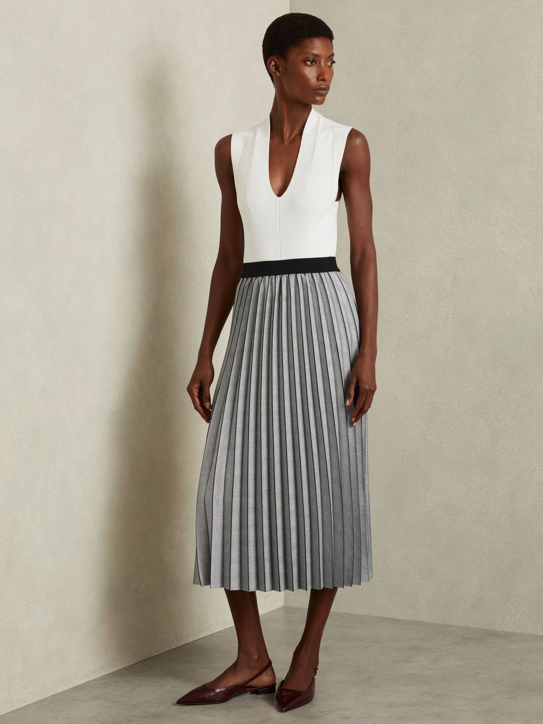 Buy Reiss Grey Nova Checked Pleated Midi Skirt from Next Canada