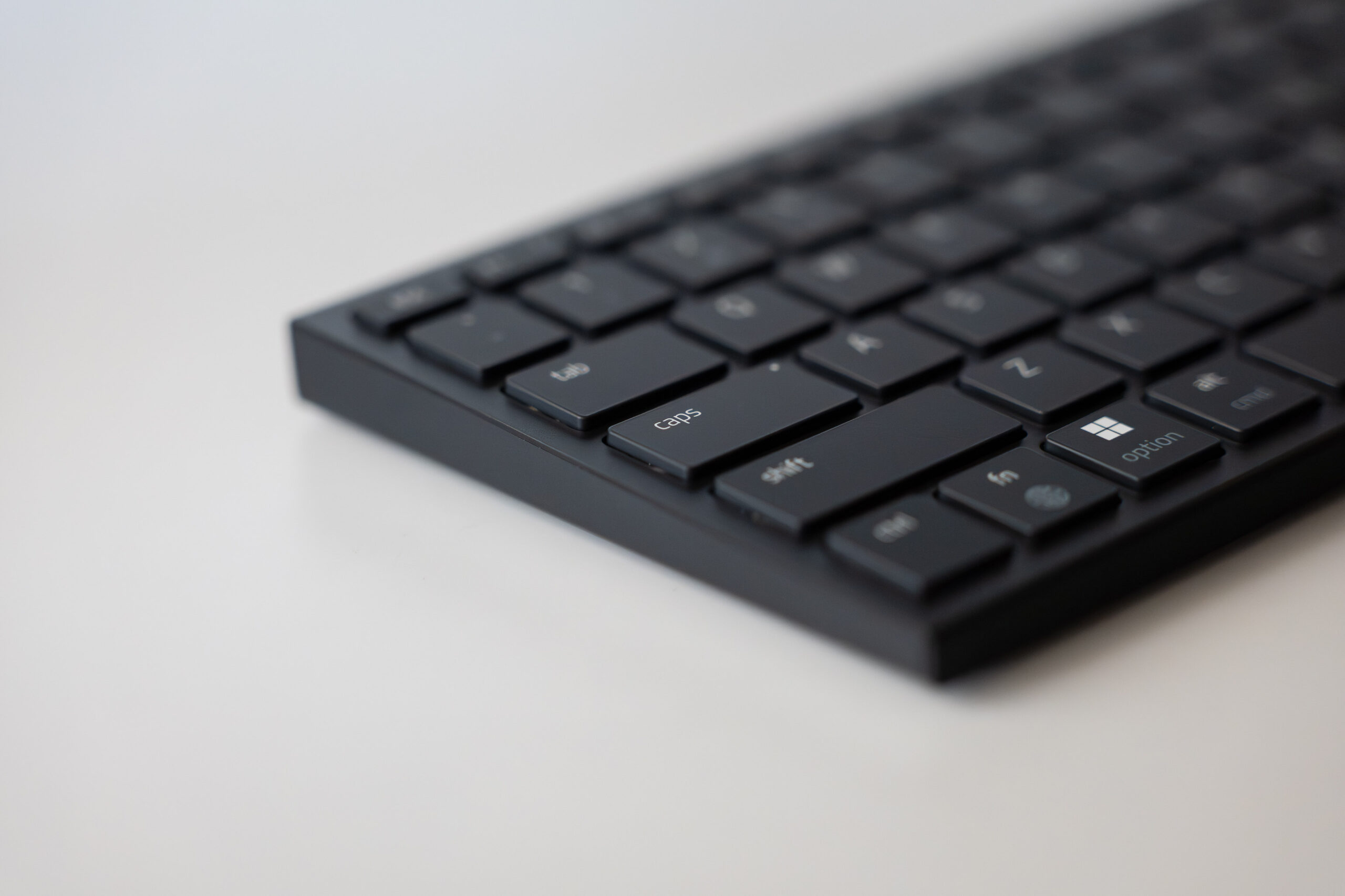 Razer Joro レビュー：厚さ16.5mm＆重量380g、最大1800時間駆動＆Snap