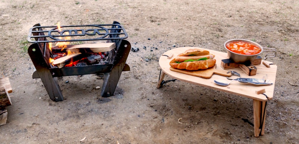 TRIPOD TABLE SOLO | YOKA＜ヨカ＞ ゆったりと時間を味わうための