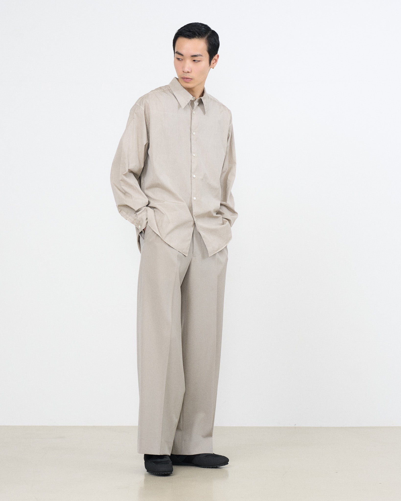 3Pleated Wide Trousers | YOKE Official Website