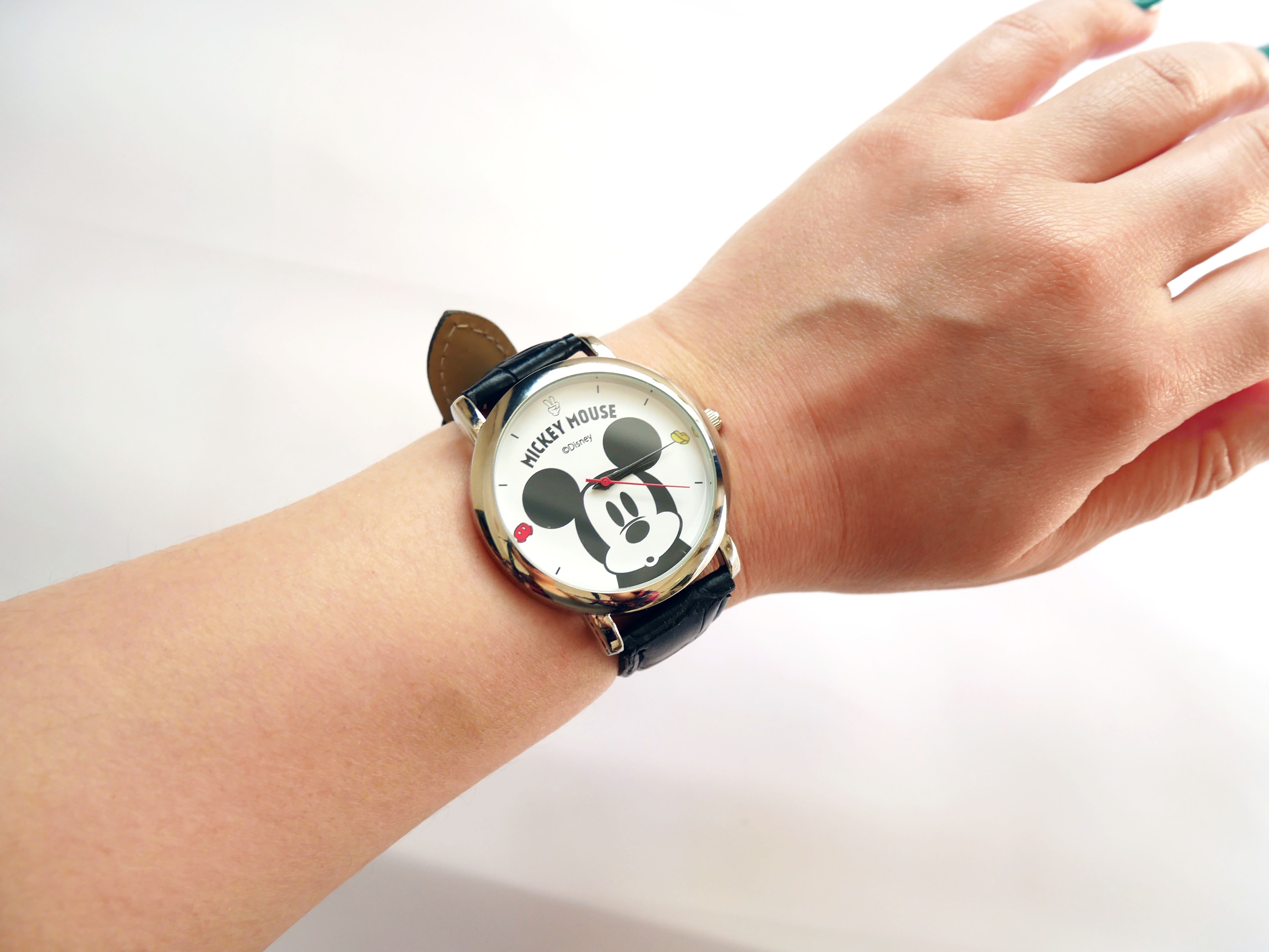 steady.（ステディ）5月号の付録はミッキーマウスの腕時計