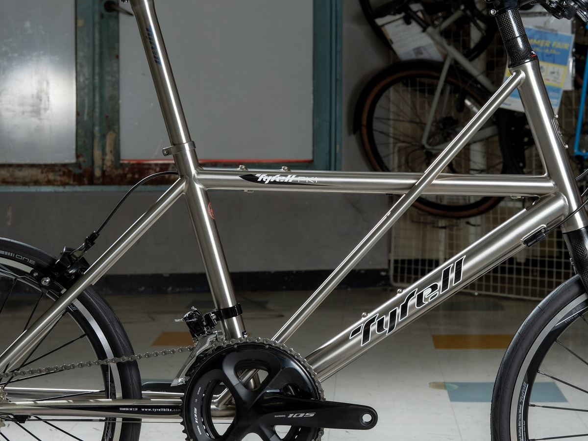 お客様の1台】憧れのチタン、トラスフレームのTYRELLご納車させて