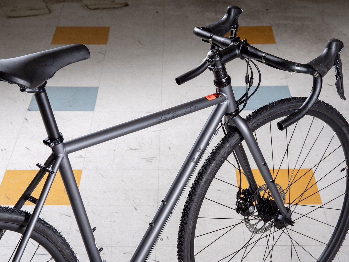 アウトレット】ロングセラーツーリンググラベルバイク「FEATHER CX+