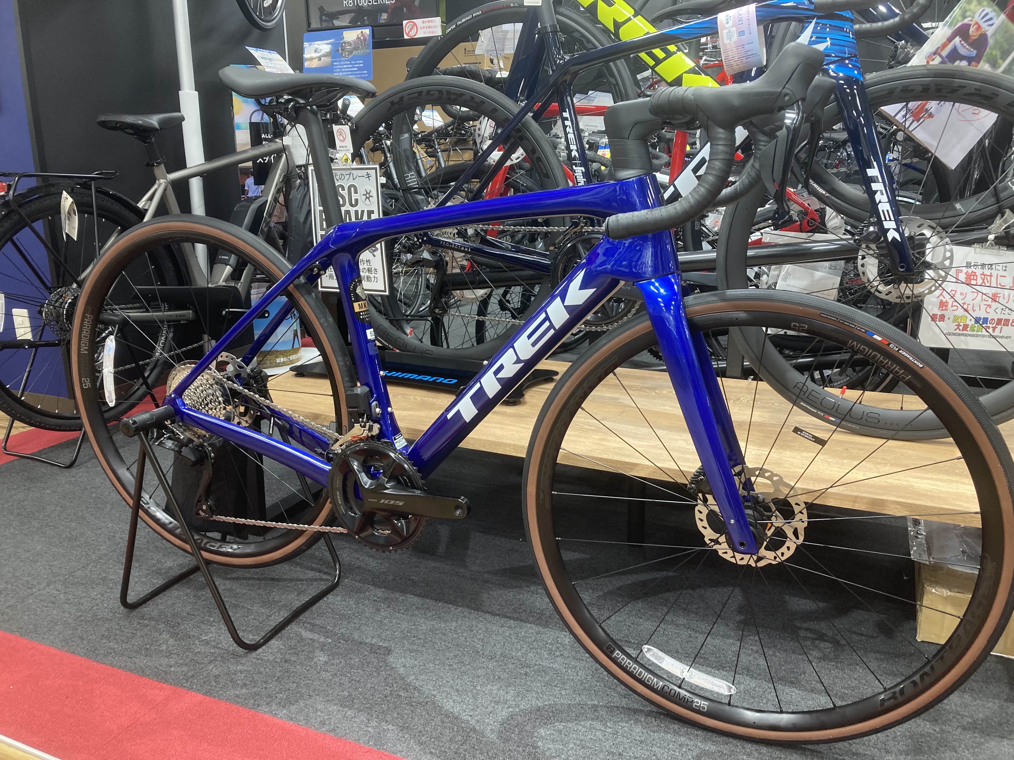 TREK】新型DOMANE SL SHIMANO 105 DI2搭載モデルが川崎に入荷