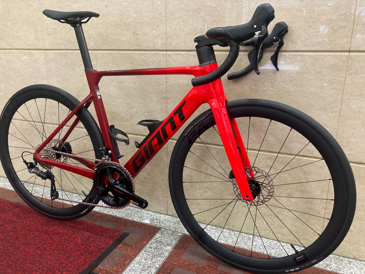 GIANT x 新型12s105】機械式12s105搭載のエアロロードが入荷