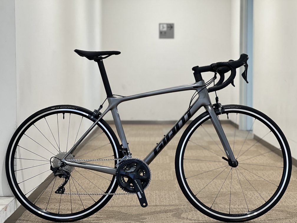 SALE】リムブレーキで軽量なカーボンフレーム、ULTEGRAを採用している
