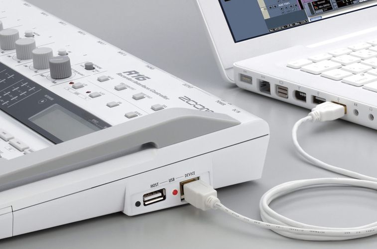 R16 Multitrack Recorder | ZOOM