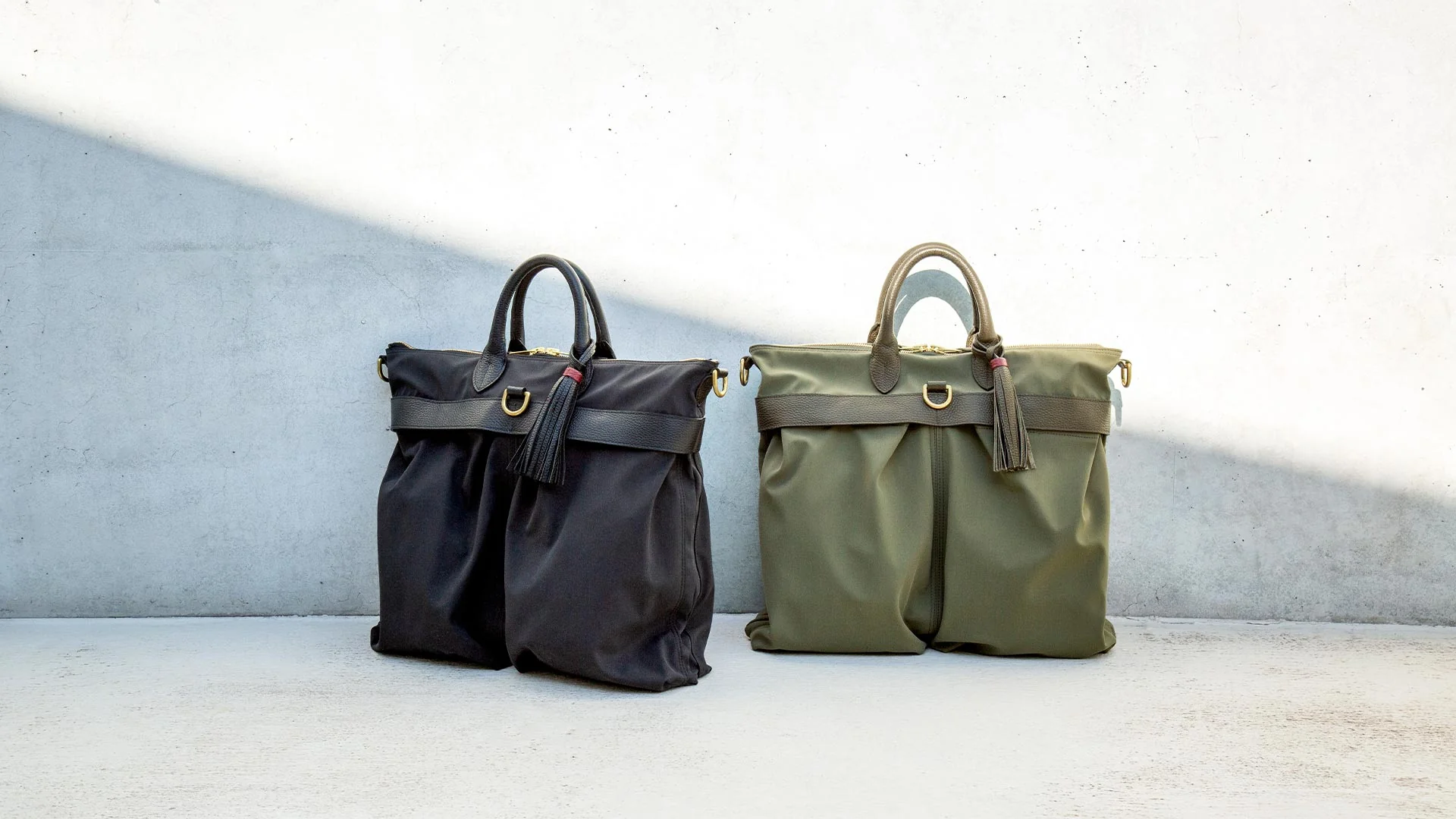 限定ヘルメットバッグが先行発売