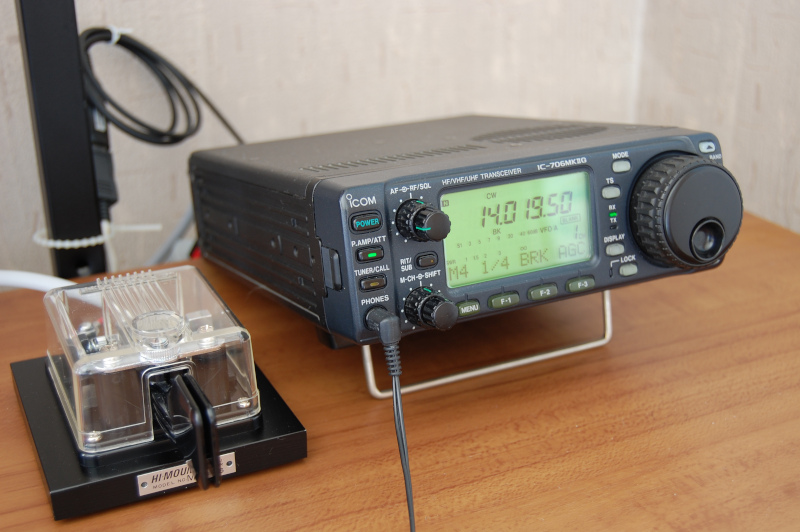 過去に活躍した無線機 (1) アイコム IC-706MK2G | Active Shack