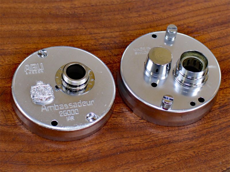 ABU 2600C IARサイドカップ 左右セット☆キャスコンキャップ＆ピニオン