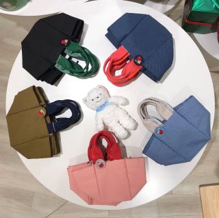 神戸本店】おでかけは神戸本店限定バッグで決まり！｜ファミリア神戸