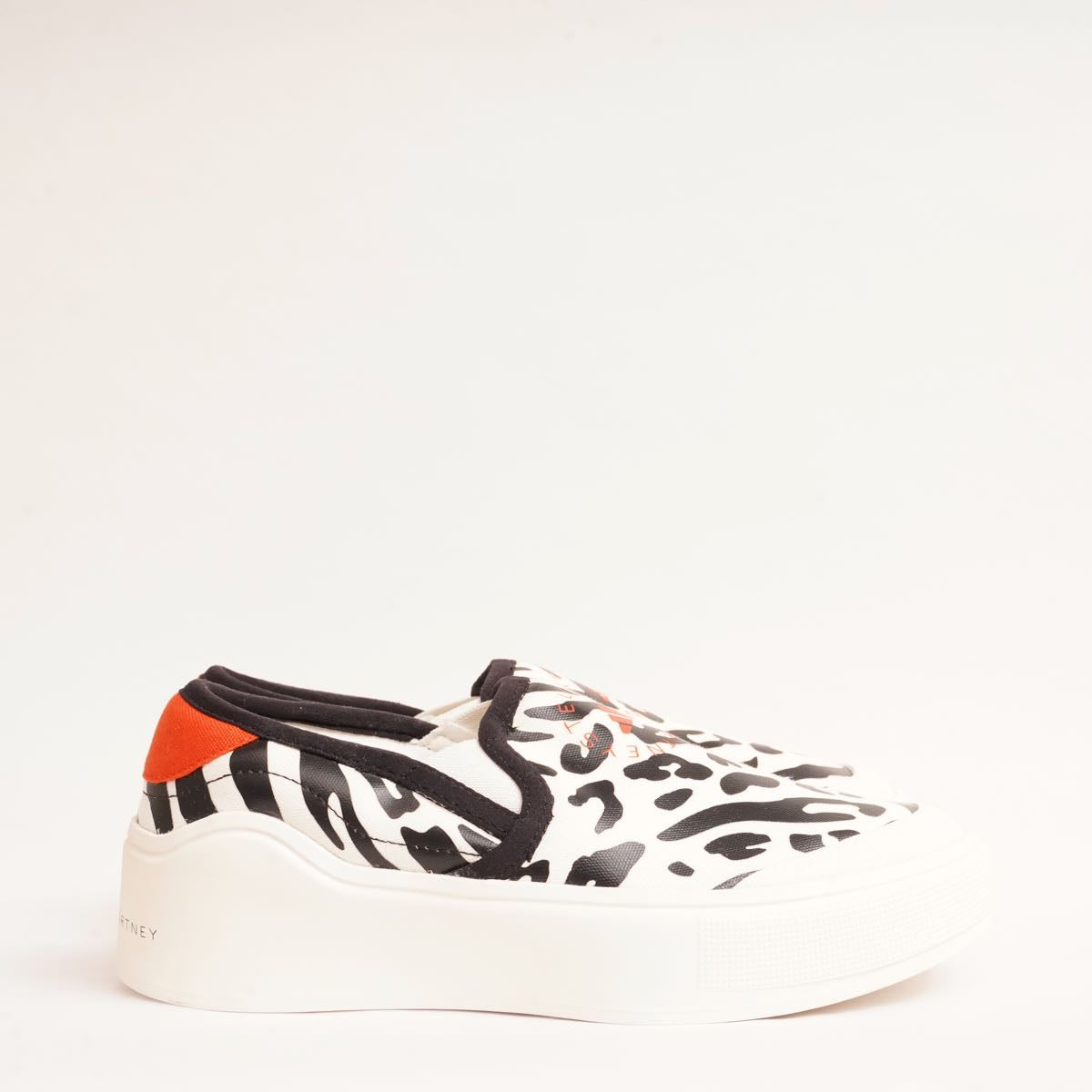 アディダス ステラマッカートニー ホワイト ブラック レオパード柄