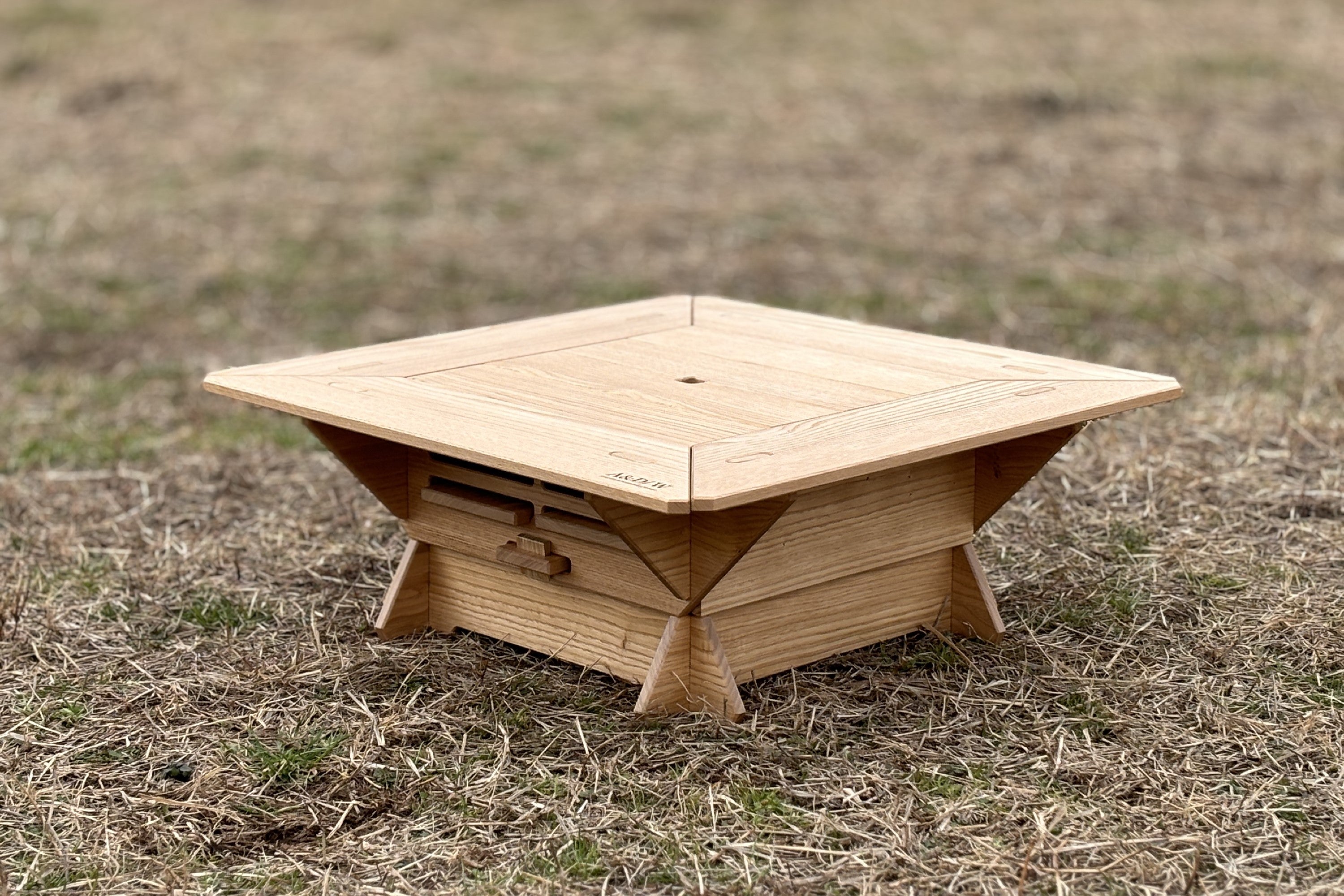 No.001-2 ミニ七輪囲炉裏蓋付き Fix type(栗材) – A&D/W