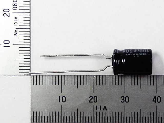 電解コンデンサー 100μF50V105℃ ニチコンHE: 受動部品 秋月電子通商