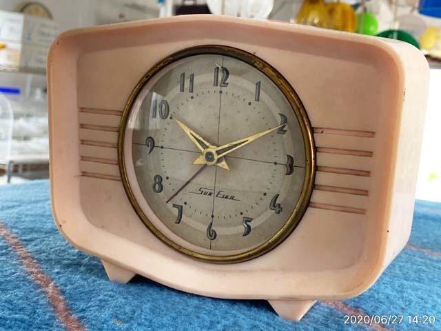 サンエコ SunEikoプラスチック置き時計 目覚まし時計 ゼンマイ式
