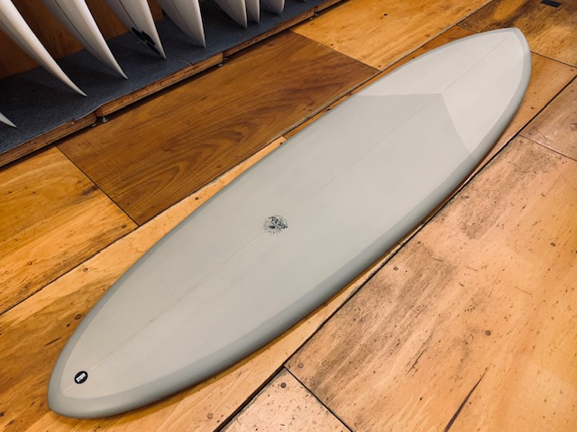 FOCUS】 ミッドレングス カスタムオーダー完成 | サーフィンスクール