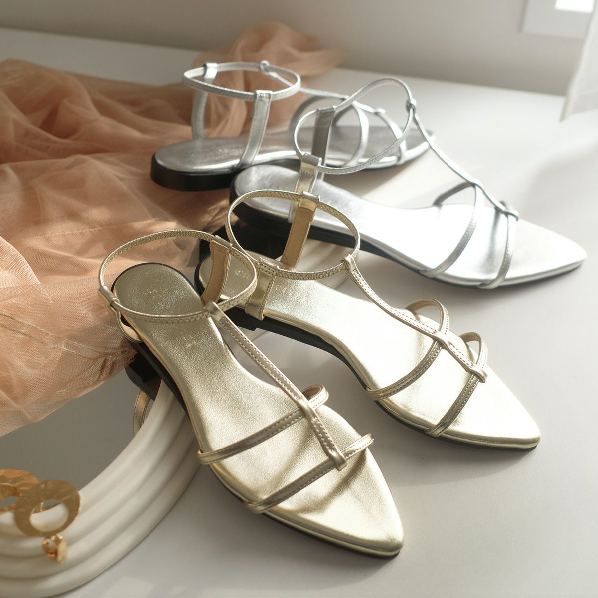 期間限定SALE】ポインテッドトゥWストラップ レディース | 《公式