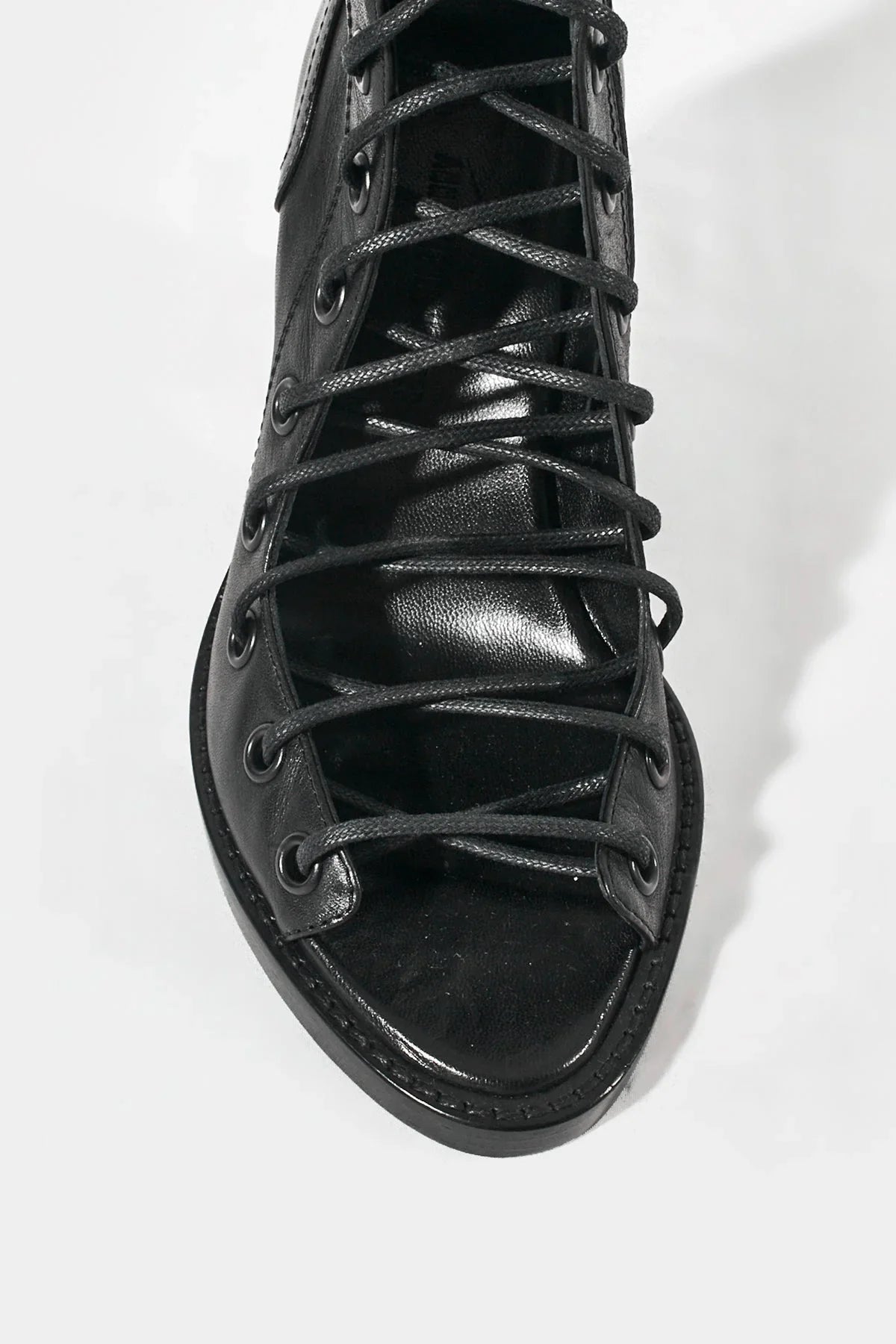 レースアップサンダル – Ann Demeulemeester