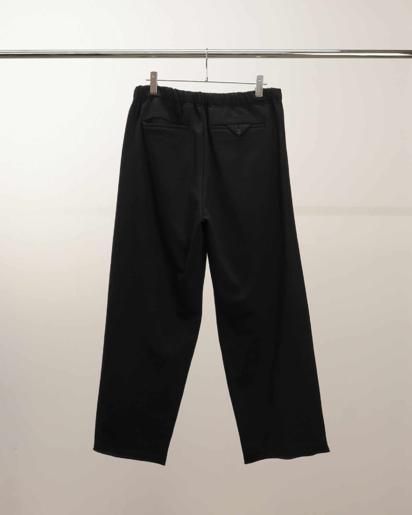 TUCK SWEAT PANTS(BLACK) – ANCELLM