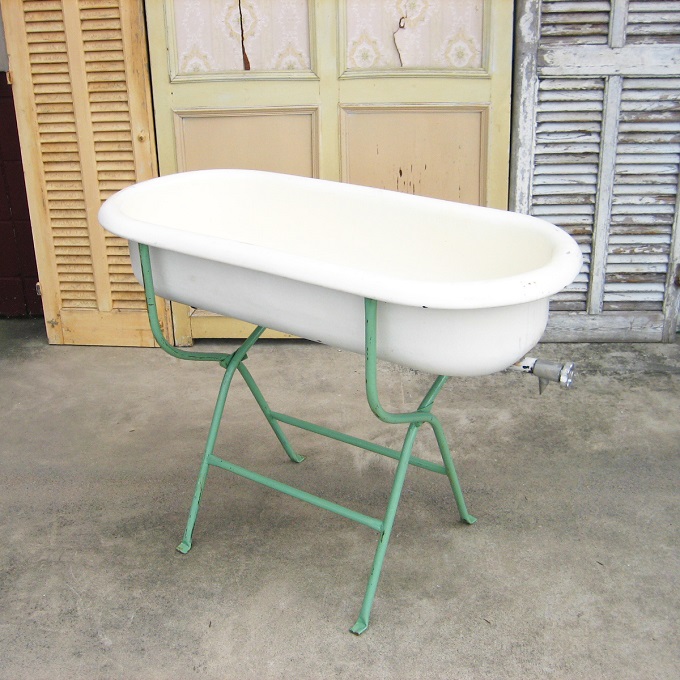 ベビーバス(脚付き) アンティーク調 おしゃれ ホーロー お風呂