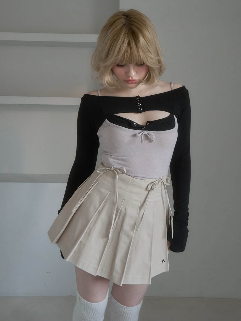 Jessica pleats mini skirt