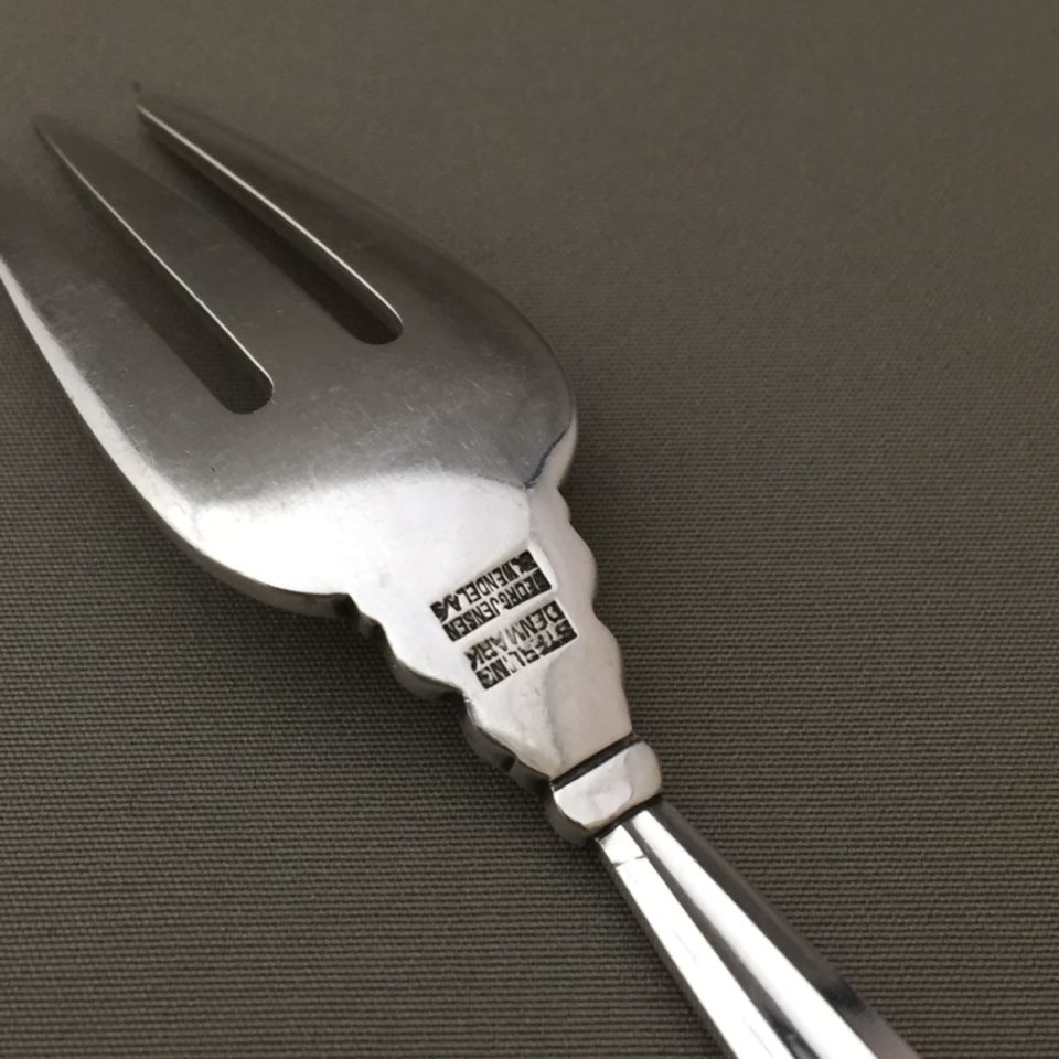 ジョージ・ジェンセン「“Acorn” ケーキフォーク 長さ14.3cm