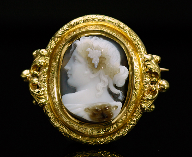 Antique Gallery Soleil アンティークジュエリー / 4層ストーンカメオ