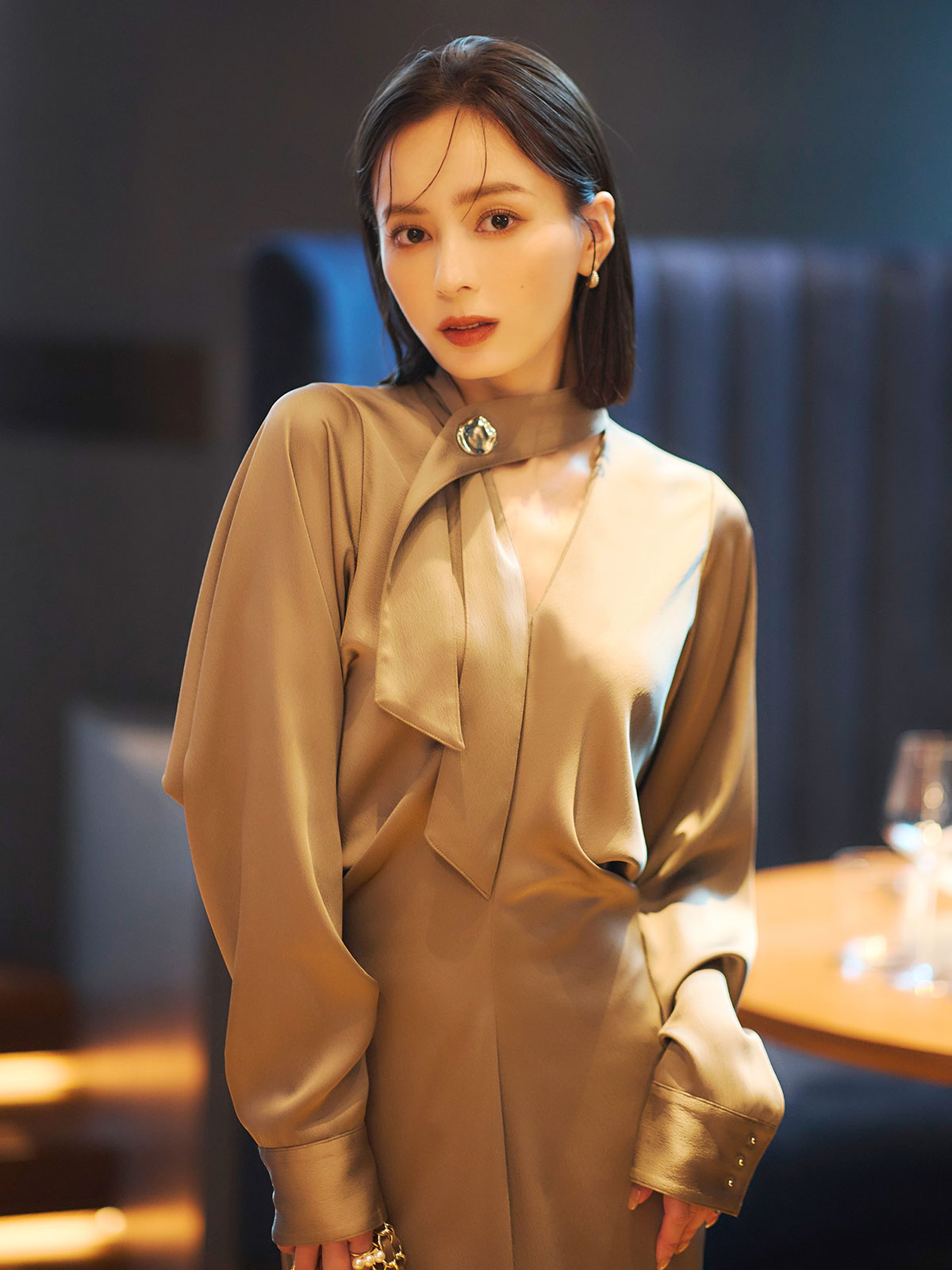 ボウタイドレープワンピース