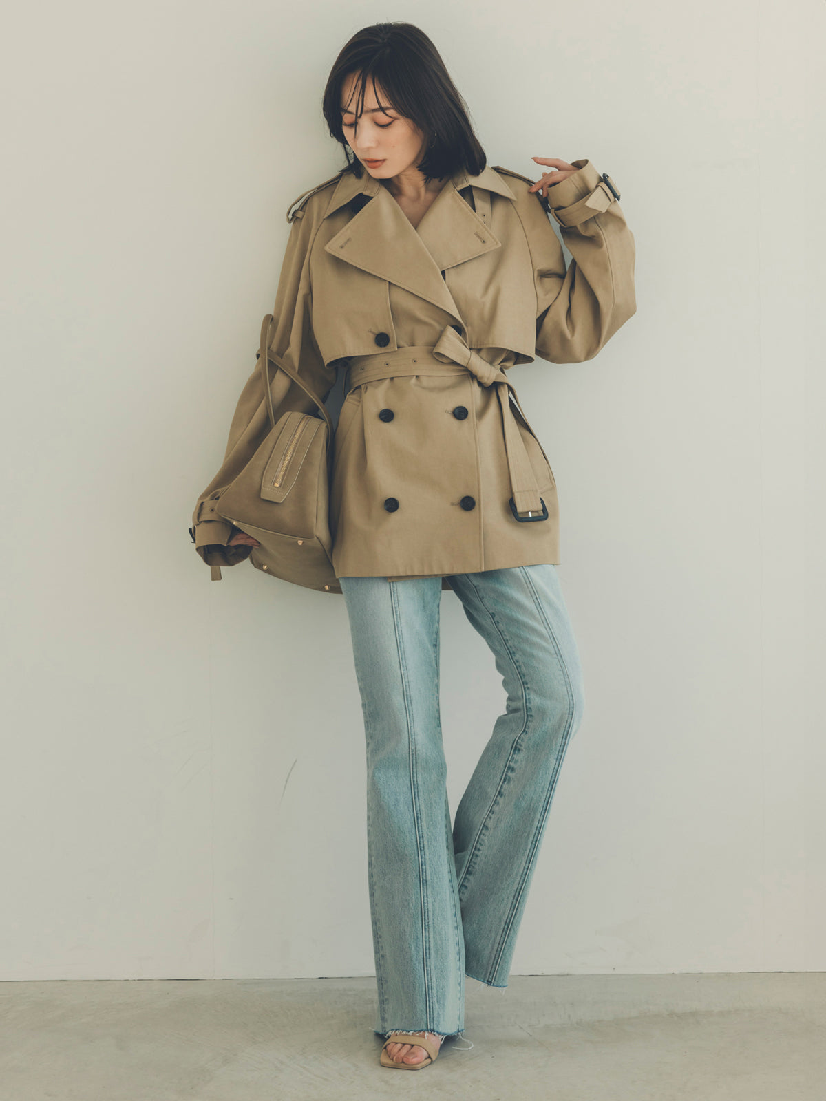 センターシームセミフレアデニム