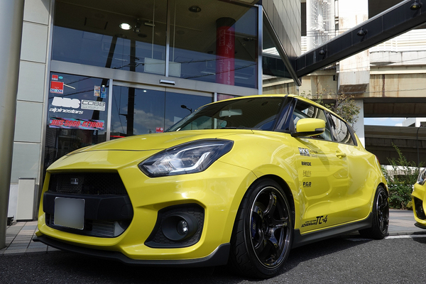 ASCII.jp：HKSのフルチューニング「スイフトスポーツ」試乗！ もはや