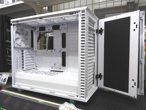 ASCII.jp：北欧Fractal Designの注目PCケース「Define 7」が販売開始