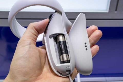 Anker、Oculus Quest 2とコントローラを一度に充電するドック - AV Watch