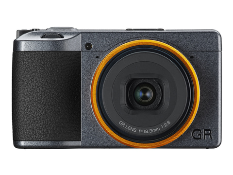 RICOH GR IIIに、メタリックグレー塗装の「Street Edition」キット