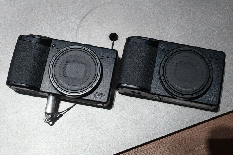 触ってきました「RICOH GR IV」。GR IIIからの変化点を詳しくチェック