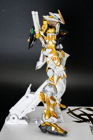 レビュー】「METAL BUILD ガンダムアストレイ ゴールドフレーム