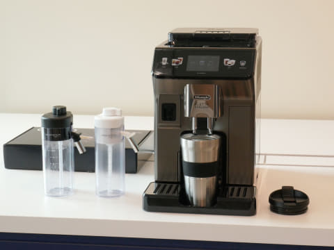 デロンギ初、コールドブリューもできるコーヒーマシン最上位機 - 家電