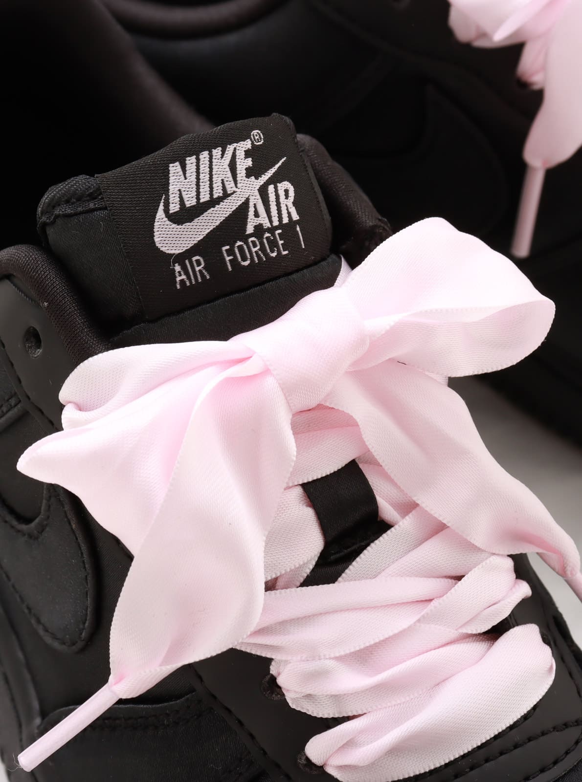 NIKE WMNS AIR FORCE 1 '07 LV8 | atmos（アトモス） 公式オンラインストア