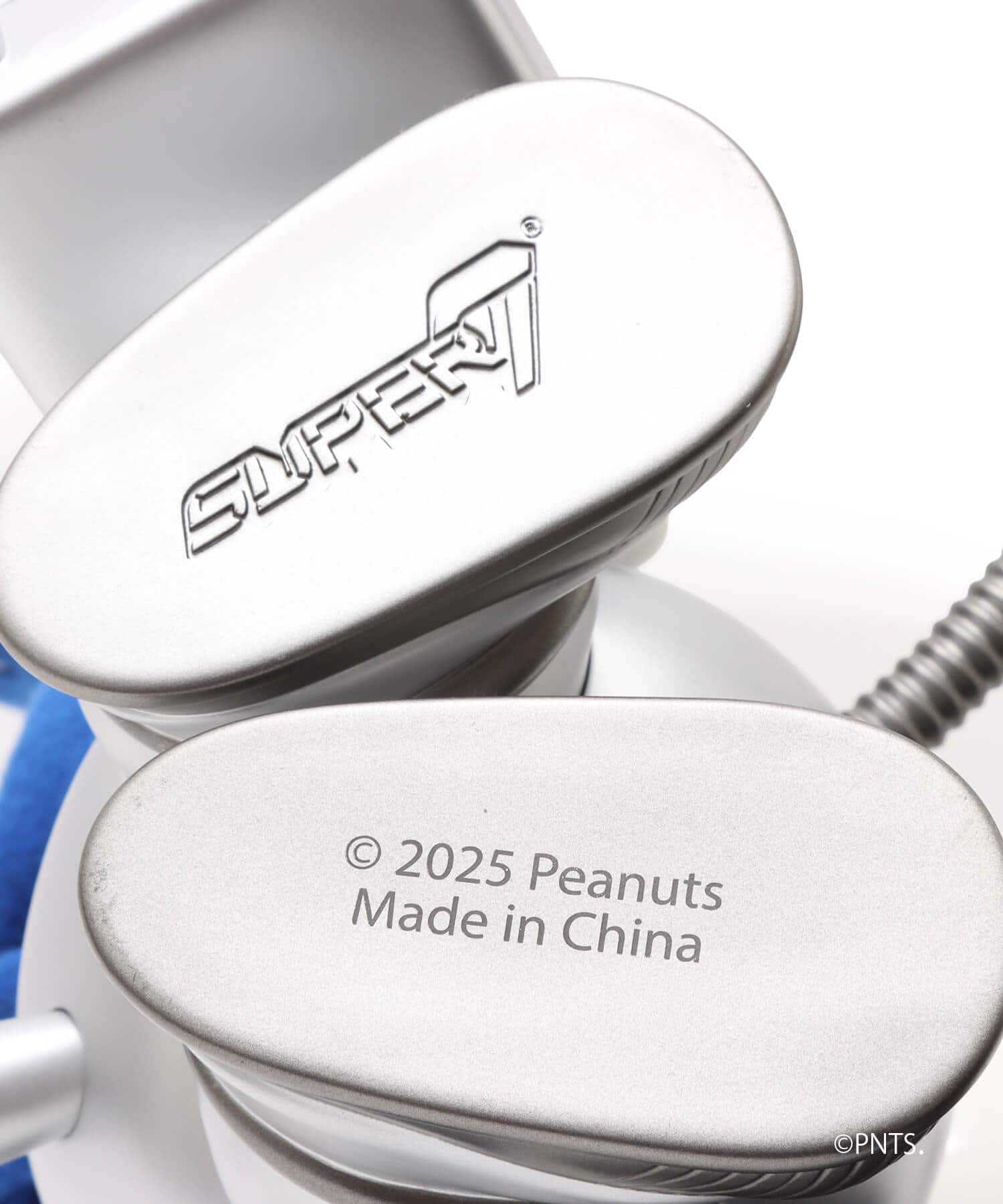 SUPER7 PEANUTS SUPERSIZE VINYL - SNOOPY (SILVER SPACESUIT) SILVER