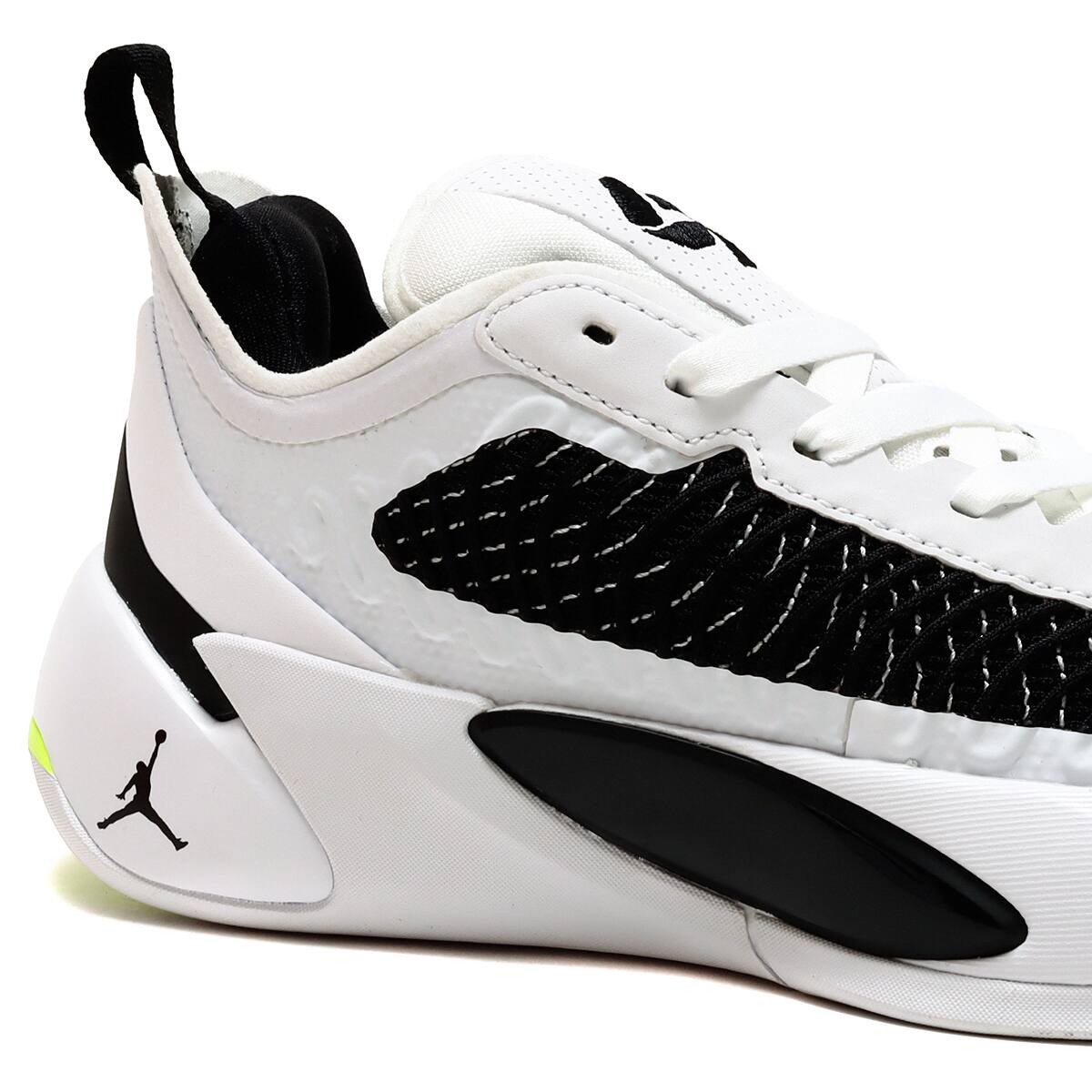 JORDAN BRAND JORDAN LUKA 1 (GS) WHITE/BLACK-VOLT（ジョーダン