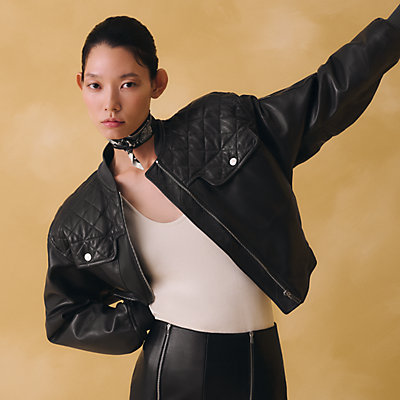 女性用シルクのセレクション | Hermès - エルメス-公式サイト