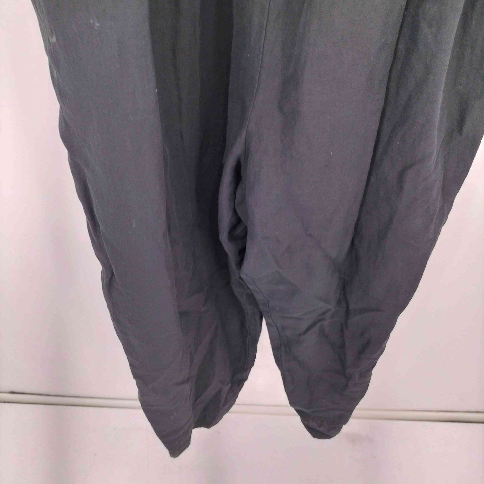 ネストローブ nest Robe コットンリネン フリルストラップ パンツ