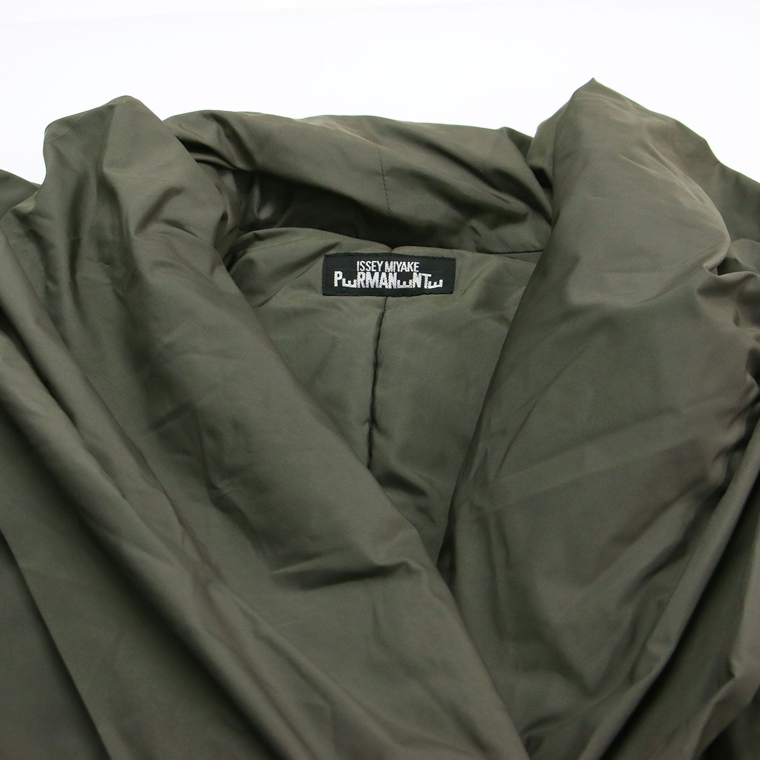 ISSEY MIYAKE イッセイミヤケ コート カーキ サイズ:M | PERMANENTE 中