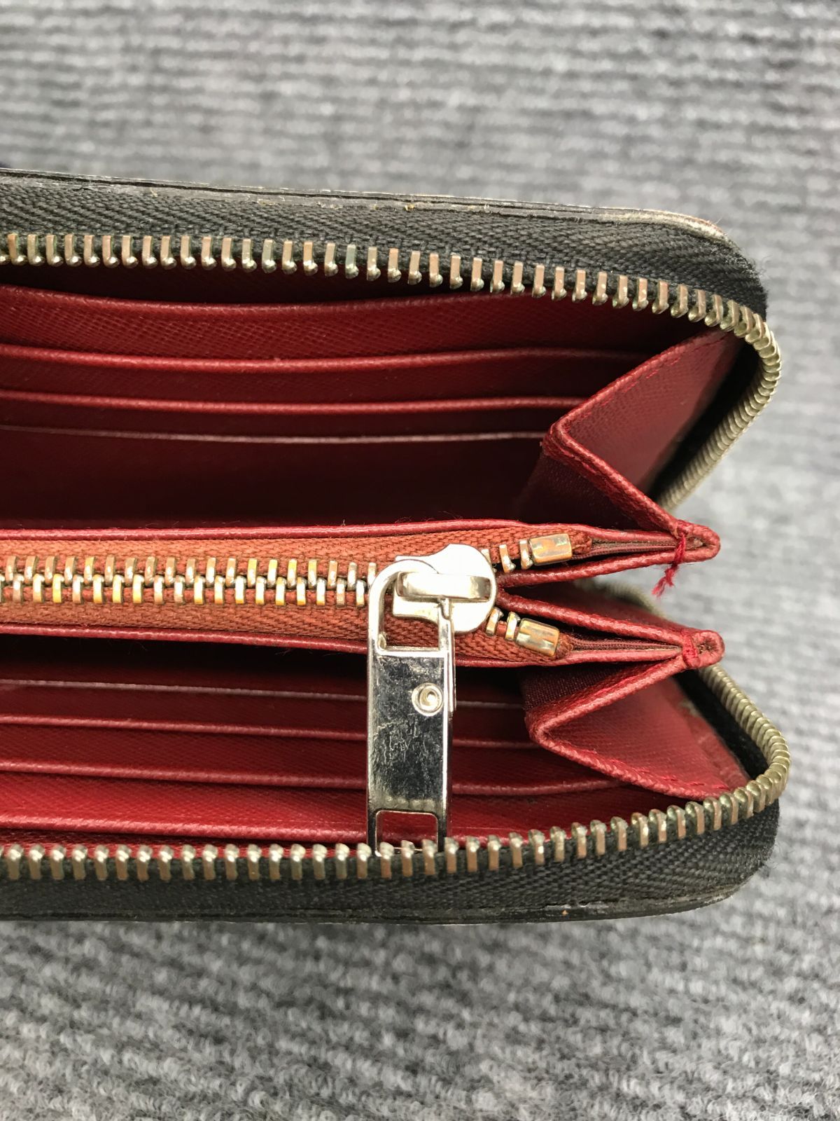 Bally バリー 長財布 ラウンドファスナー 幾何学 2026 - メルカリ