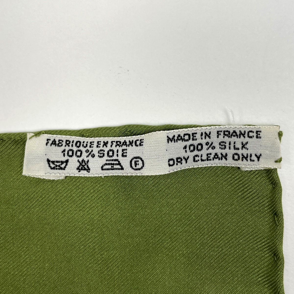 エルメス HERMES カレ90 LES TAMBOURS タンブールの太鼓 王冠 スカーフ